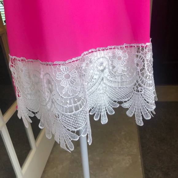 Fun pink top! - Picture 4 of 5